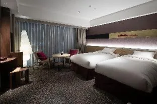 Cross Hotel Kyoto 4*,