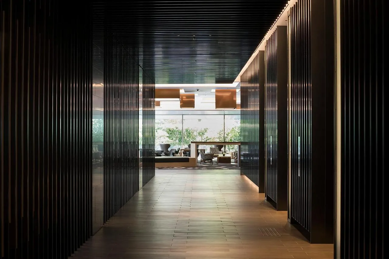 Cross Hotel Kyoto 4*,