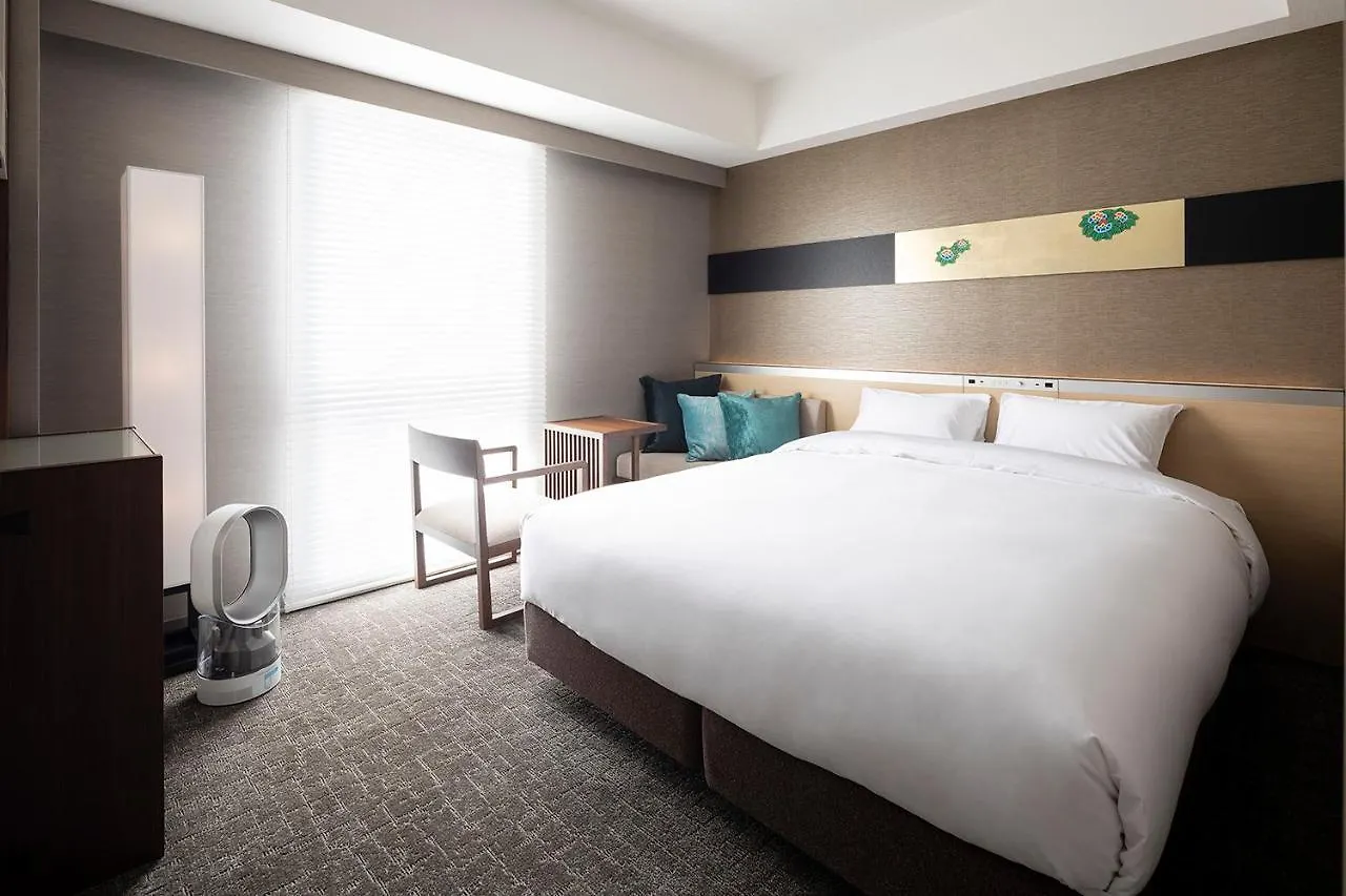 Cross Hotel Kyoto 4*,
