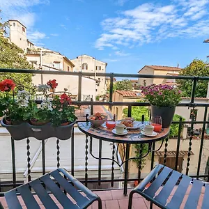 Apartment In The Heart Of