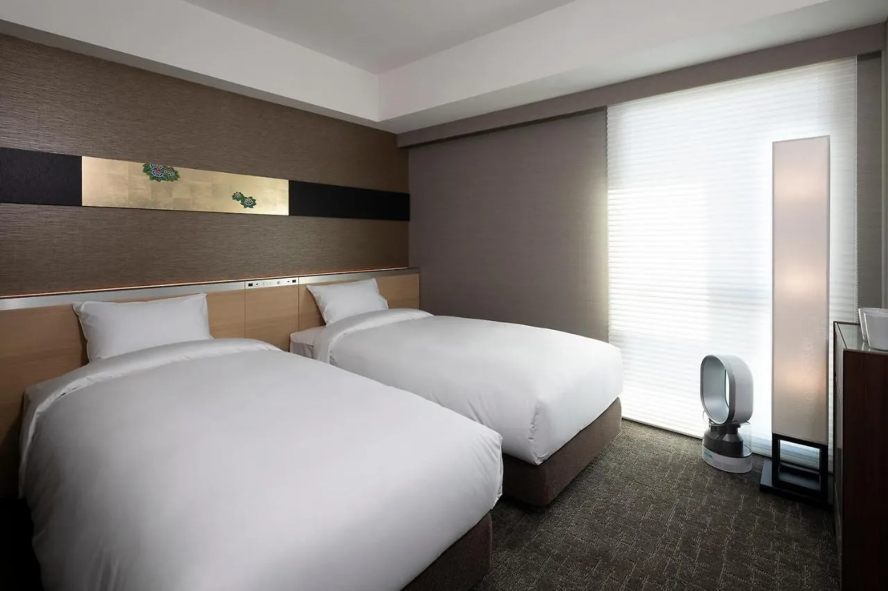 Cross Hotel Киото